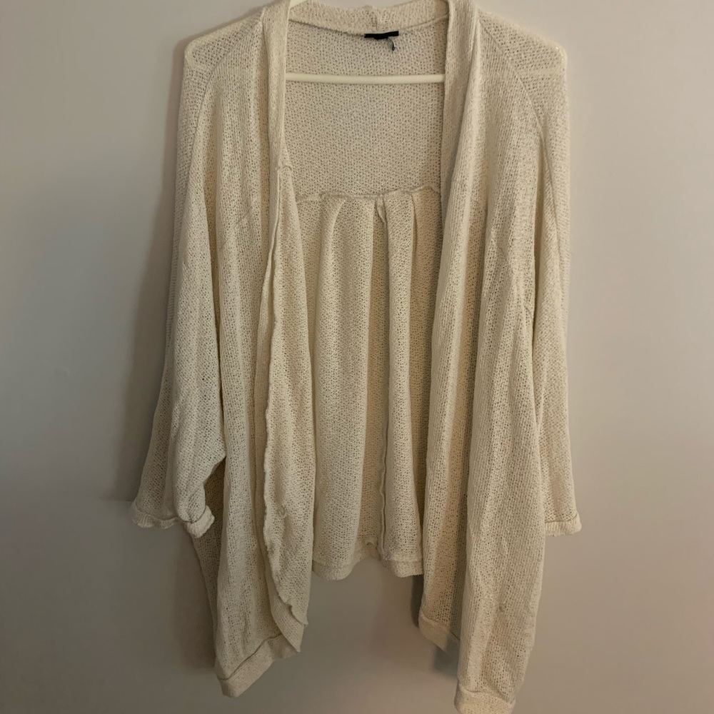Torrid very flowy cardigan